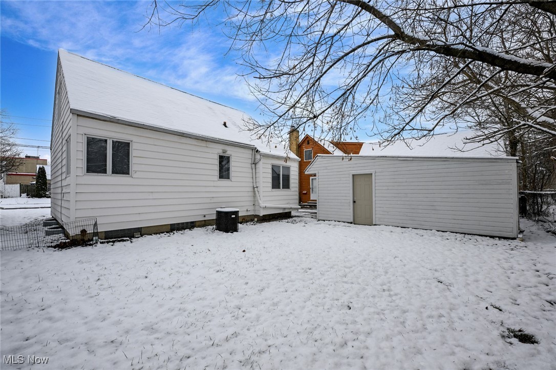 Zeller Court - Residential