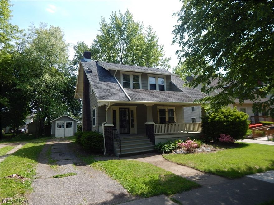 A darling Colonial home on Delia in West Akron! Step inside and take a look at the beautiful hardwood floors throughout. The living room has a charming fireplace! Updated newer kitchen with white cupboards that accent the subway tile. Three nicely sized bedrooms. Enjoy the front porch and the large spacious back yard. Conv. location near parks, schools and shopping.