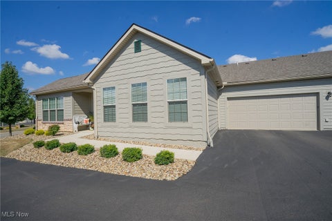 Photo for 9264 Sharrott Road 401