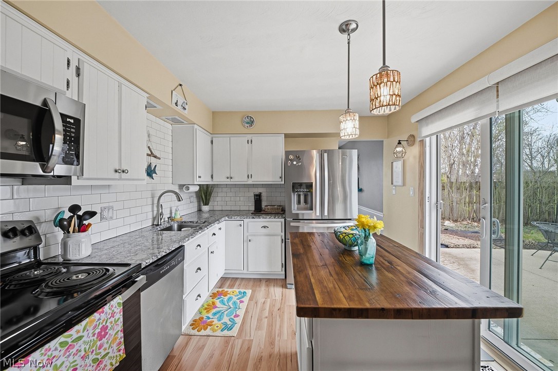 Crystal Shores - Residential