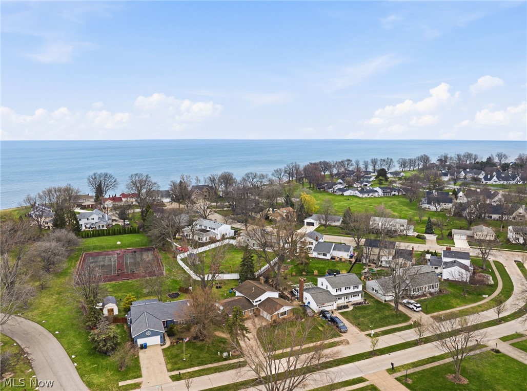 Crystal Shores - Residential