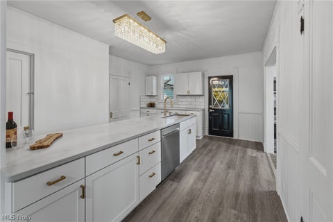 Tiny photo for 814 Main Avenue W, Massillon, OH 44647 (MLS # 5256793)