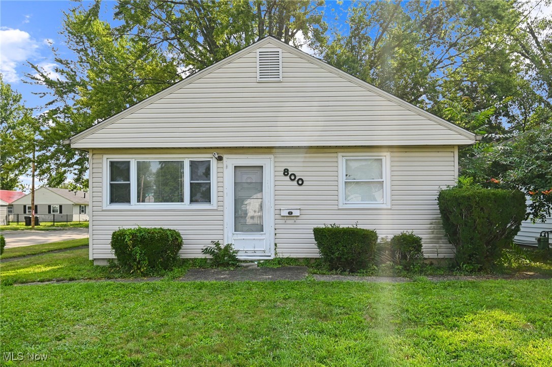 Great starter home or investment property, priced to sell! This ranch offers 3 bedrooms, 1 bathroom, a full basement, and a detached garage. Home needs some TLC but has great potential. Excellent location close to schools, shopping, and highways—don’t miss this opportunity!