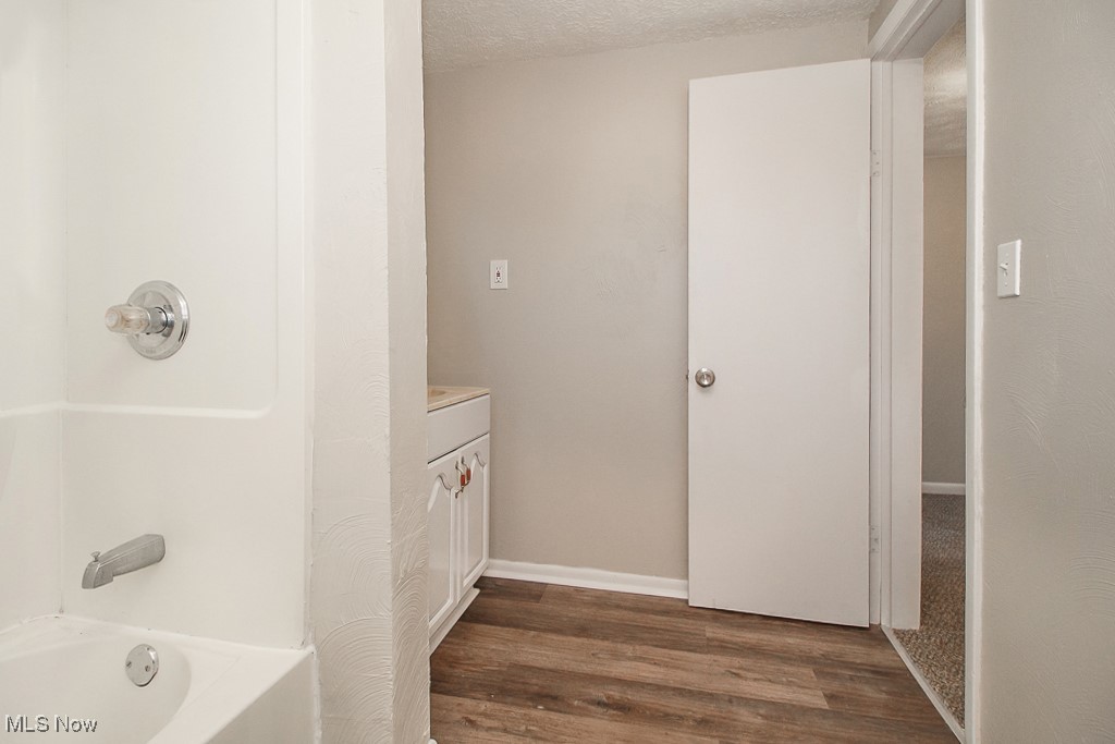 Wrl Co - Residential Income