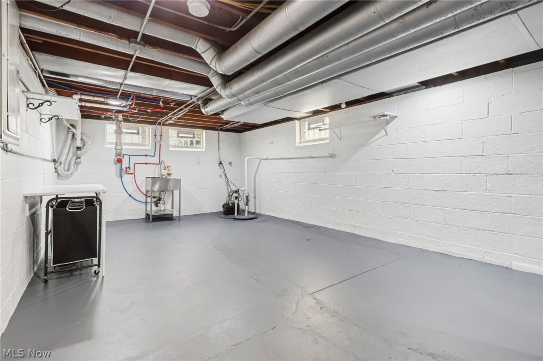 Situated/The City/North Olmste - Residential