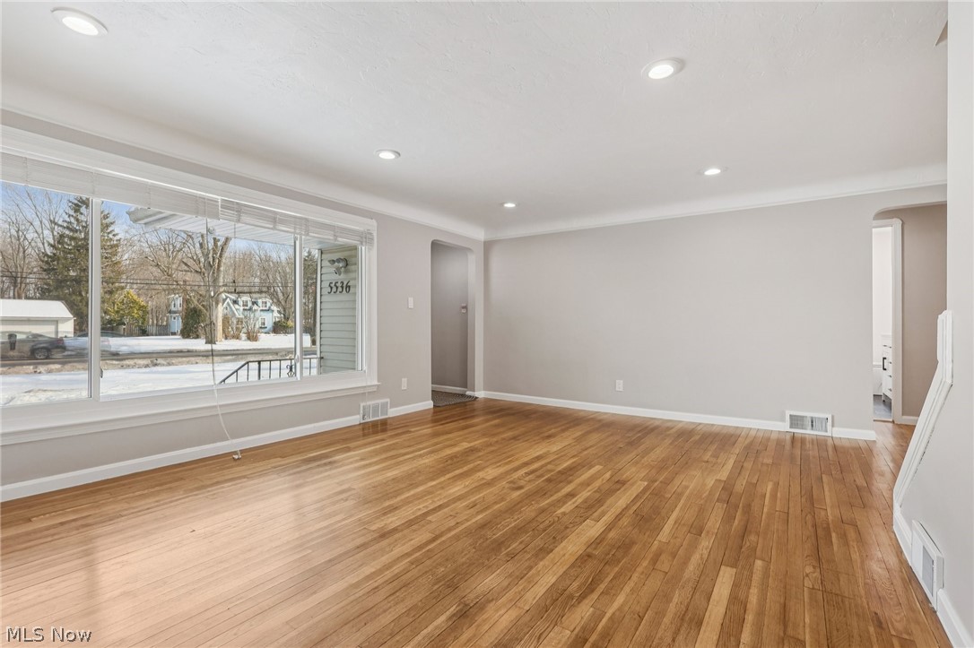 Situated/The City/North Olmste - Residential