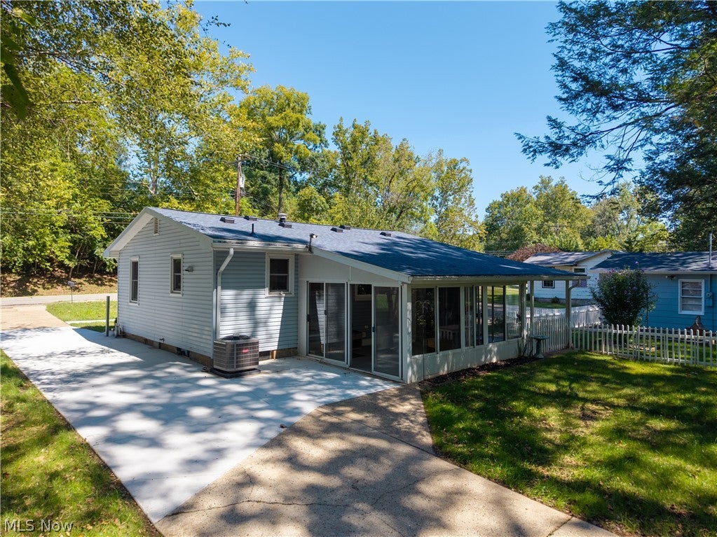 1038 Hadley Lane