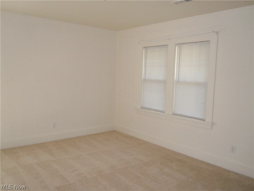 Meadowbrook Land Cos Coventry - Residential Lease