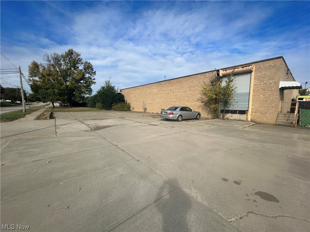 Bedford - Commercial Sale