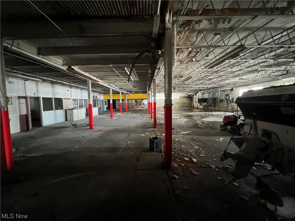 Bedford - Commercial Sale