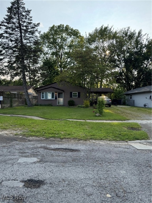 957 Fairwood Boulevard, Elyria, Ohio image 2