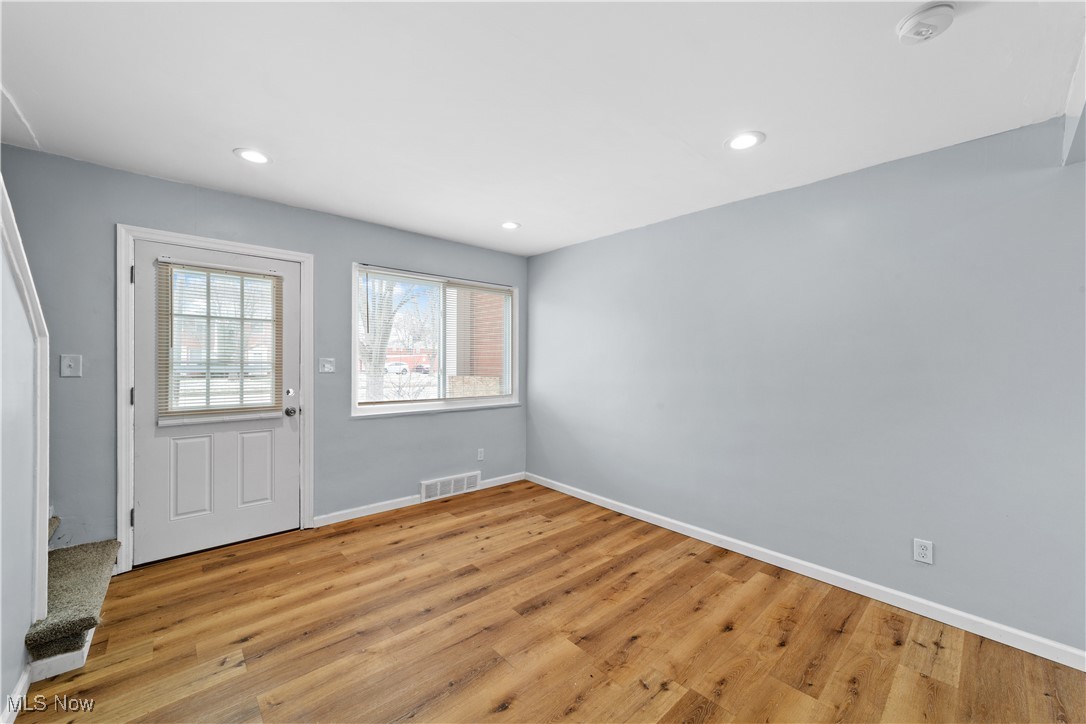 22650 Fox Avenue #H20, Euclid, Ohio image 5