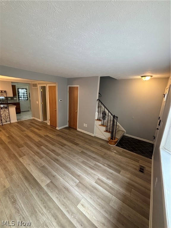 Photo 2 of 14 of 164 Mentor Avenue 3 condo