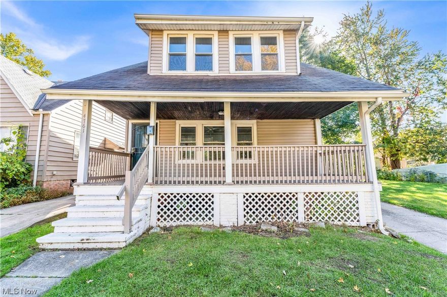 4761 Horton Rd, Garfield Heights - Spacious 3 bed 1 bath home! //

$1,185 rent / $1,185 deposit //
$49 application fee per adult //
NO SMOKING //
1 time $149 non-refundable set up fee paid at lease signing //

$30/month required resident benefit package; can include personal property/liability insurance for an additional $5/month for $35/month total. //

All applicants are required to fill out a PetScreening application, found on our website/app before being processed. Even if you have NO pets - this app must be filled out. 1-2 pets OK w/ approved PetScreening & PetFee (Some breed restrictions apply). 1 time, non-refundable pet fee of $200-500 per animal applies to all pets & must be paid prior to or when you pay your 1st month rent. (No fee for qualified assistance animals) //

Our application is processed through secure site: Findigs. They require ID & income verification. Without this, your app will not be processed. They offer 24/7 chat support on their app directly if you have any questions //

BEDROOMS: 3
BATHROOMS: 1
APPLIANCES PROVIDED: N/A
UTILITIES / RESIDENT RESPONSIBILITY: Residents are responsible for all utilities including: water/sewer/trash, gas & electric and are responsible to maintain lawn care, maintenance & snow removal. Serious inquiries only.