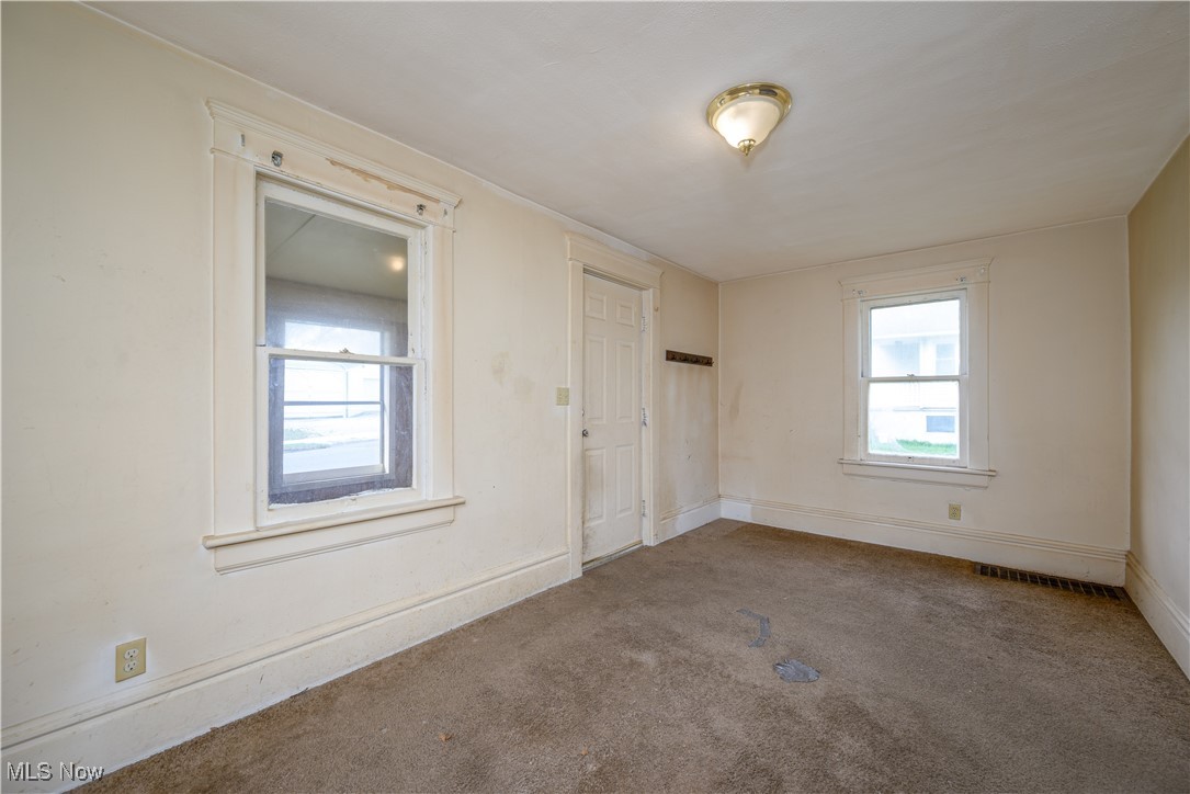 857 Brady Avenue, Barberton, Ohio image 6