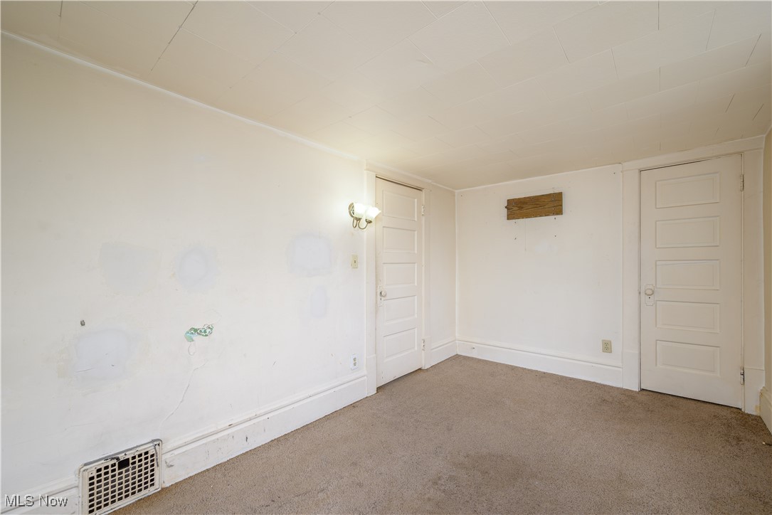 857 Brady Avenue, Barberton, Ohio image 19