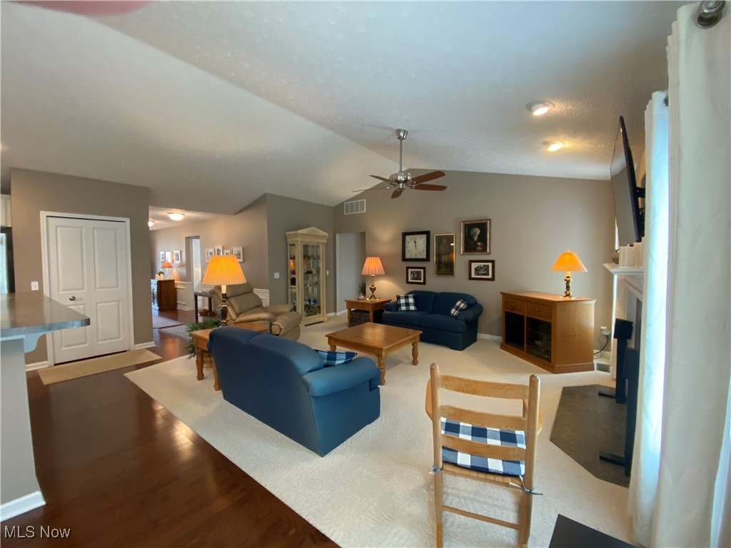 5288 Spruce Pointe Lane, Brunswick, Ohio image 6