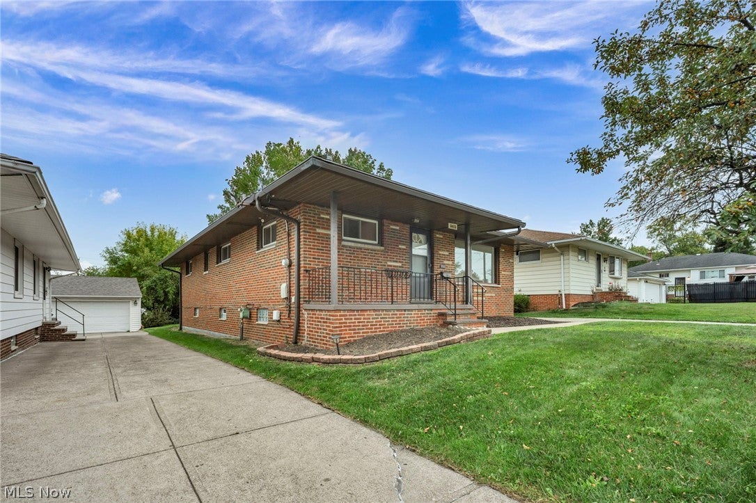 5413 E 134th Street
