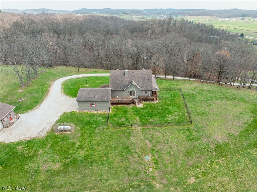 Photo of 18579 Hobbler Lane, Lore City, OH 43755 (MLS # 5197921)