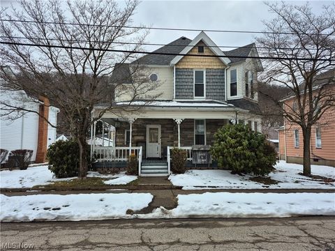 Homes For Sale - 902 Second Avenue<br/> Hancock County, New Cumberland, WV 26047