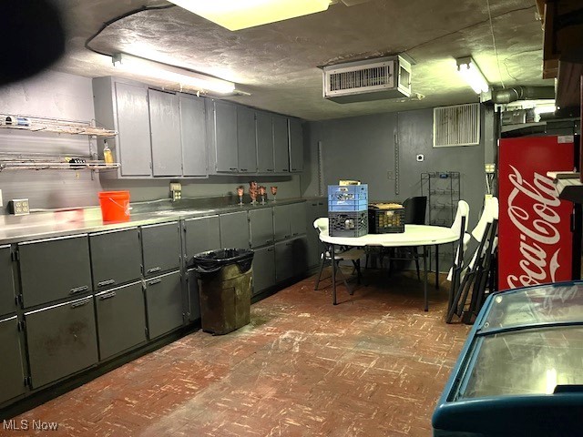 Akron, Ohio 44307, United States, ,Commercial,Active,5620