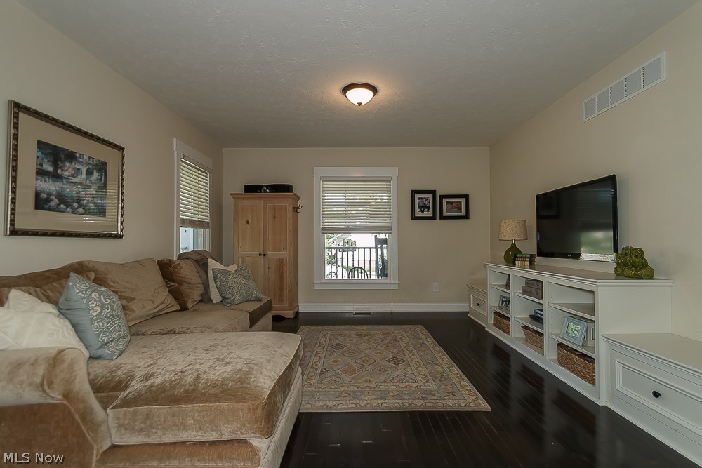 Willoughby Township 13 - Residential