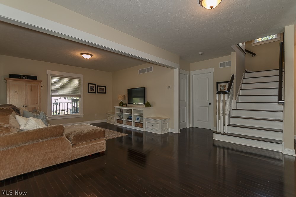 Willoughby Township 13 - Residential