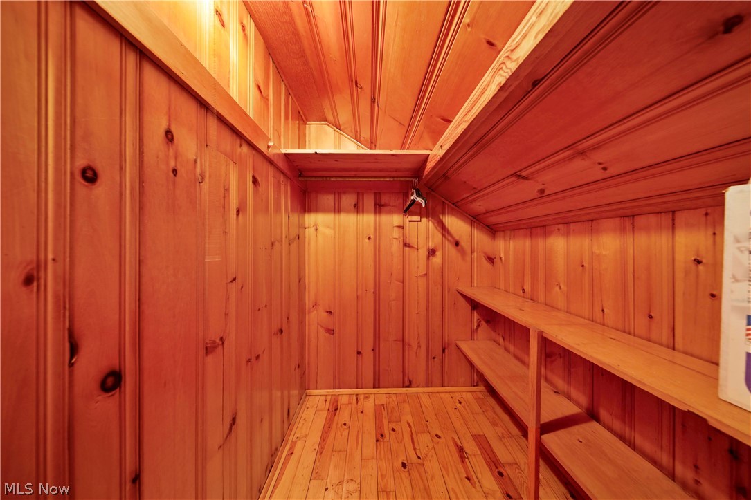 Frank Berzins Chardon Estates 03 - Residential