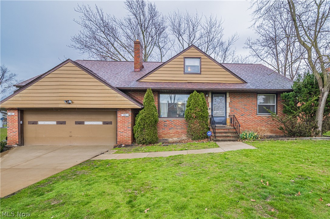 Frank Berzins Chardon Estates 03 - Residential