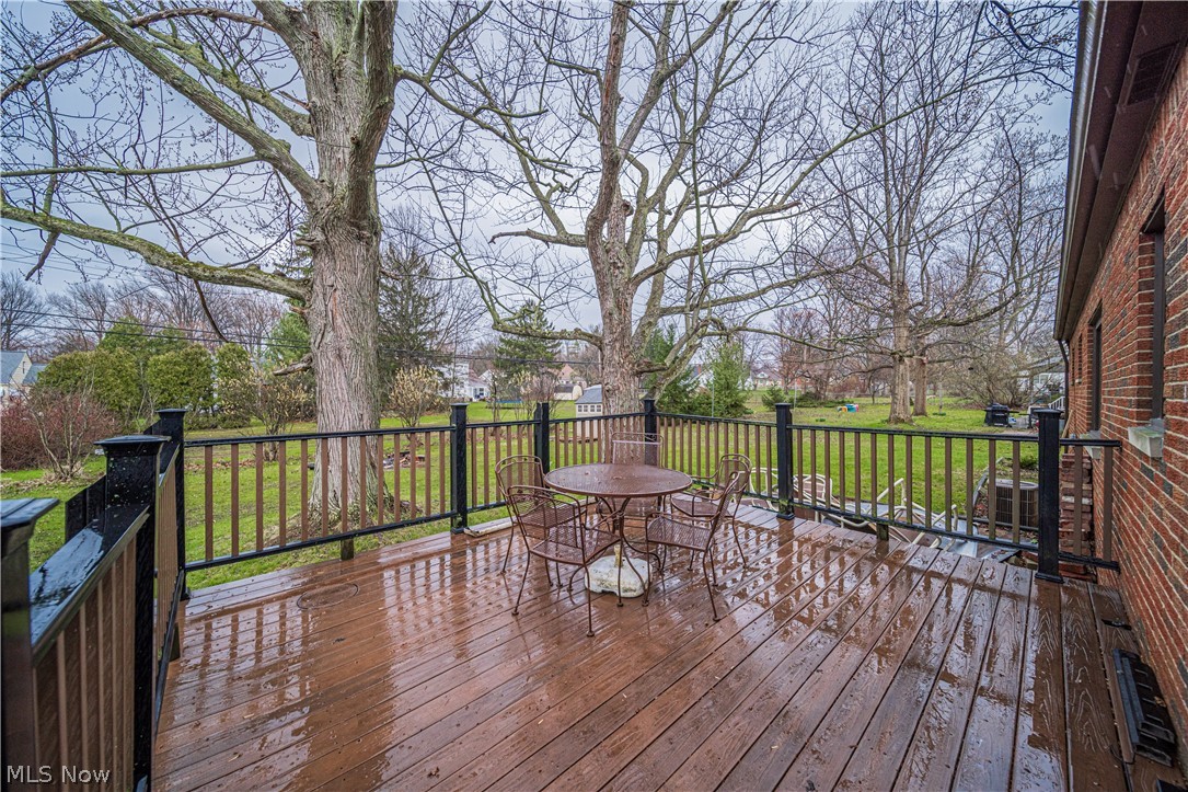 Frank Berzins Chardon Estates 03 - Residential