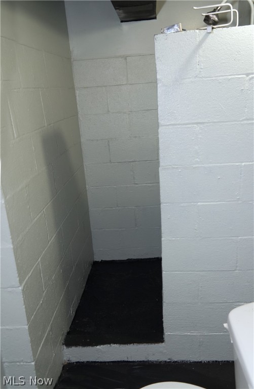 Frank Berzins Chardon Estates 03 - Residential