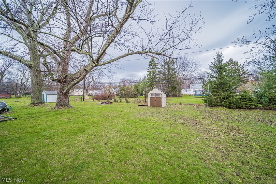 Frank Berzins Chardon Estates 03 - Residential