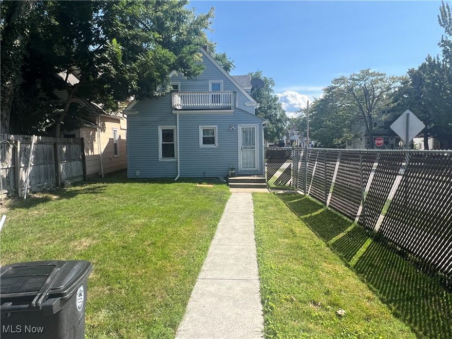 Investors, flippers, first time home buyers, this is the property for you! With a little TLC this property can be polished into a great rental or first home. This 2 bed, 1.5 bath cape cod has a large kitchen, spacious living room, and awesome fenced in backyard for the pet lovers. Don't miss this opportunity to add to your portfolio!