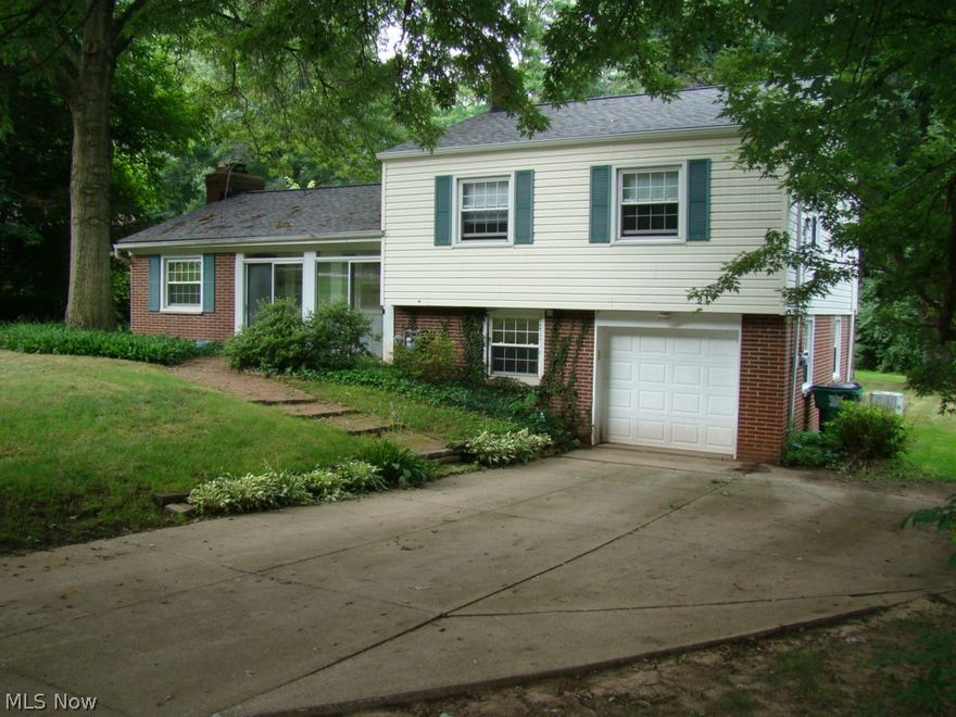 Well maintained 4 Bedroom 2 full Bathroom Split Level situated on a 1 acre lot on a quiet street. 2007 Master Suite addition with Laundry Area and full Bathroom can also be used as a large Family Room. Updates include newer double hung vinyl windows, freshly painted, updated electrical, nice hardwood floors. Owner wants it Sold! Call Today!