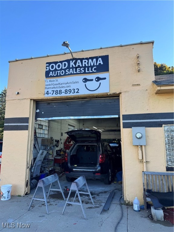 Welcome to 1379 S Main Street!
This well-maintained commercial building is ideally located in the heart of Akron, offering excellent visibility and steady traffic flow along South Main Street. Situated within Akron’s Revitalization Zone, the property is just minutes from Downtown Akron, The University of Akron, and major expressways—providing outstanding accessibility for both business owners and customers.
The building is currently tenant-occupied, with the tenant paying $1,500 per month plus utilities. If sold, the new owner will have the option to keep the current tenant or have them vacate. Billboard Income: $2,700–$2,800 annually (paid in November)
Property Details:
 • Water: $60–$100/month
 • Electric: $100–$150/month
 • Gas: Based on usage
 • Maintenance: Responsibility of new owner or per lease agreement
 • Roof: Well maintained
 • Furnace: Well maintained
 • Water Tank: No leaks
 
This property has been well cared for and offers a lucrative investment opportunity in a high-traffic, revitalized area of Akron. Potential use DriveThru, Car Wash, Detailing Shop, and Much More!
Don’t miss out—call today to schedule your private showing!