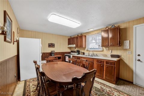 Tiny photo for 2703 W 40th Street, Lorain, OH 44053 (MLS # 5179378)