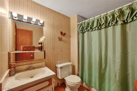 Tiny photo for 2703 W 40th Street, Lorain, OH 44053 (MLS # 5179378)