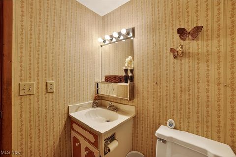 Tiny photo for 2703 W 40th Street, Lorain, OH 44053 (MLS # 5179378)