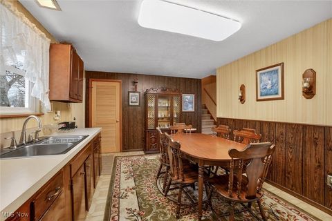 Tiny photo for 2703 W 40th Street, Lorain, OH 44053 (MLS # 5179378)