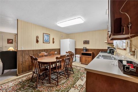 Tiny photo for 2703 W 40th Street, Lorain, OH 44053 (MLS # 5179378)