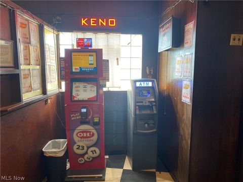 Tiny photo for 915 Wooster Road W, Barberton, OH 44203 (MLS # 5185935)