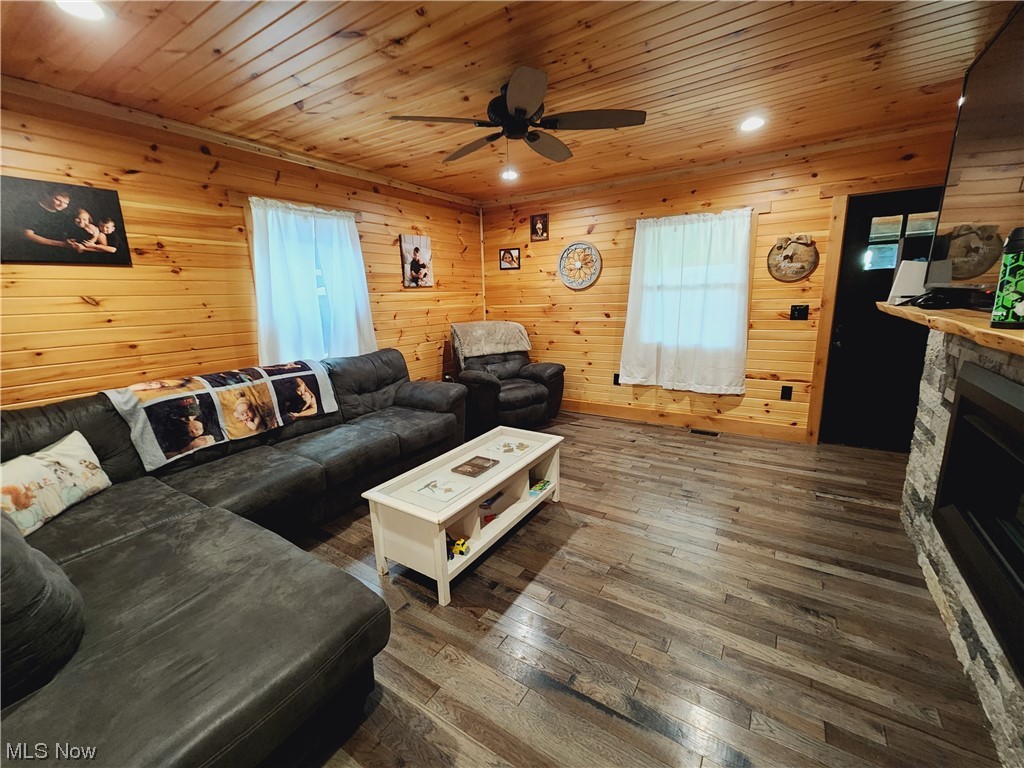 James S Marquands 21 Sub - Residential