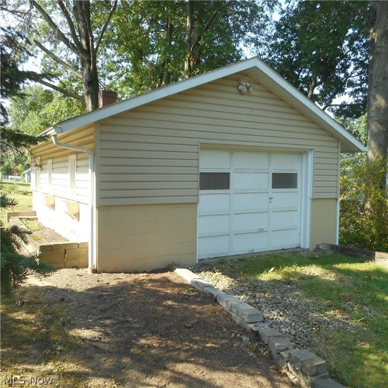 Hartzell Ave - Residential