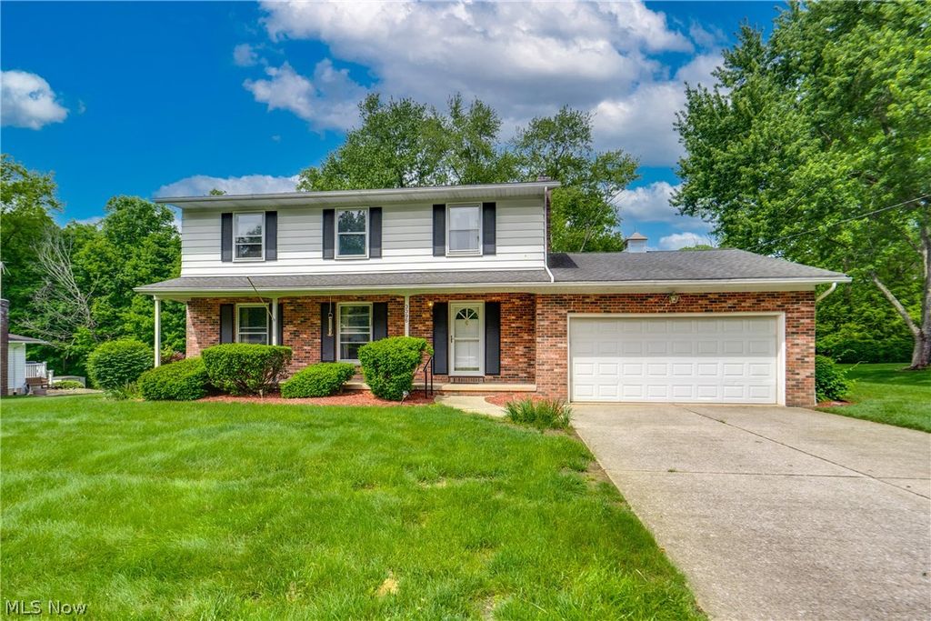 Photo of 3396 Brent Lane, Barberton, OH 44203 (MLS # 5213375)