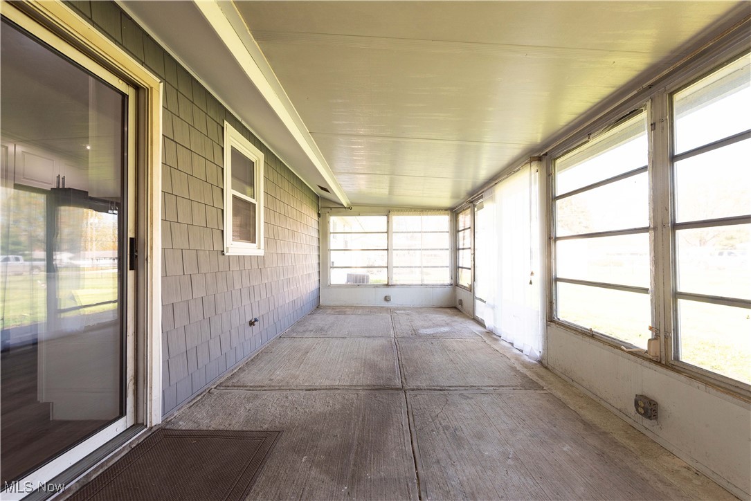 7275 Eric Drive, Mentor, Ohio image 22