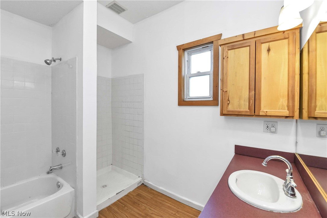 Lagrange - Residential