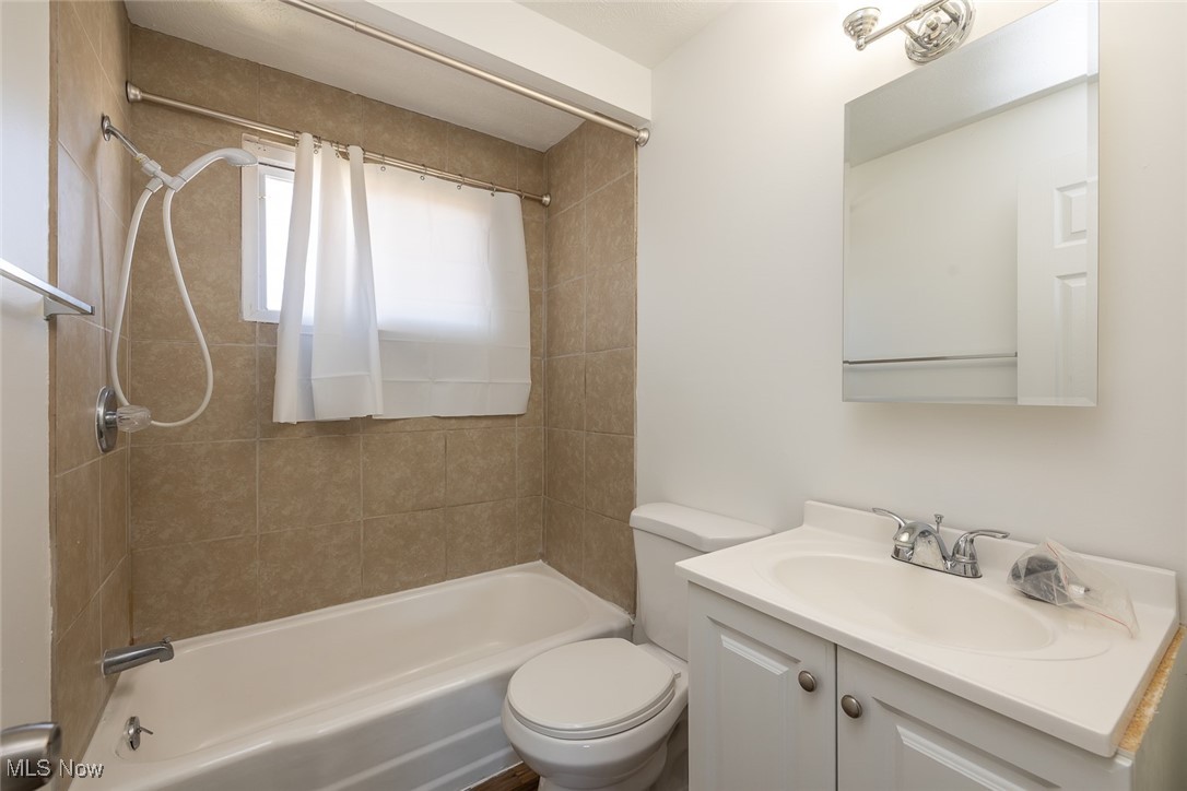 16225 Edgewood Court, Maple Heights, Ohio image 23