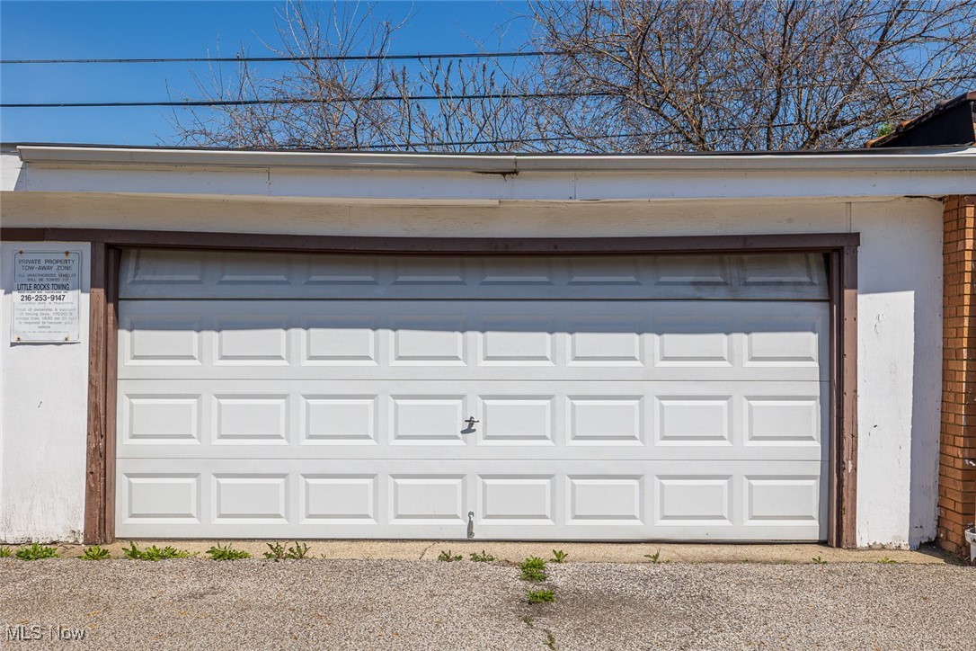 16225 Edgewood Court, Maple Heights, Ohio image 3