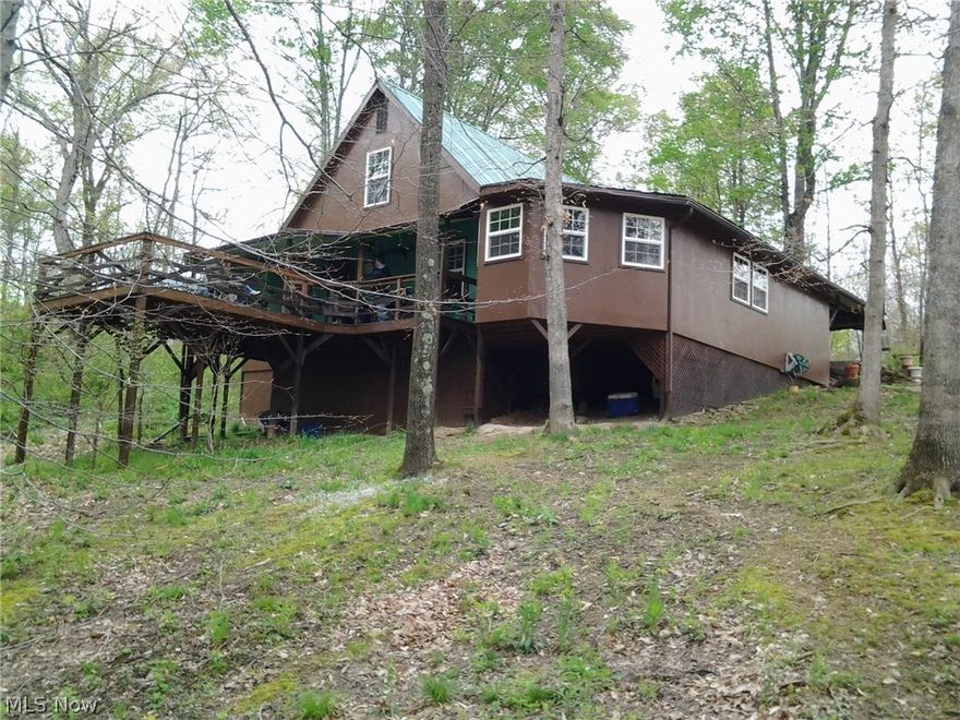 If you want quite and secluded, this home is for you! Lots of wildlife! Home would make a great hunting lodge or decorate to your own taste. Rustic country sitting on 3.79 acres. Needs some TLC
1 bedroom on the first floor and a large loft area upstairs. Pool table to stay. Owner leaving log splitter