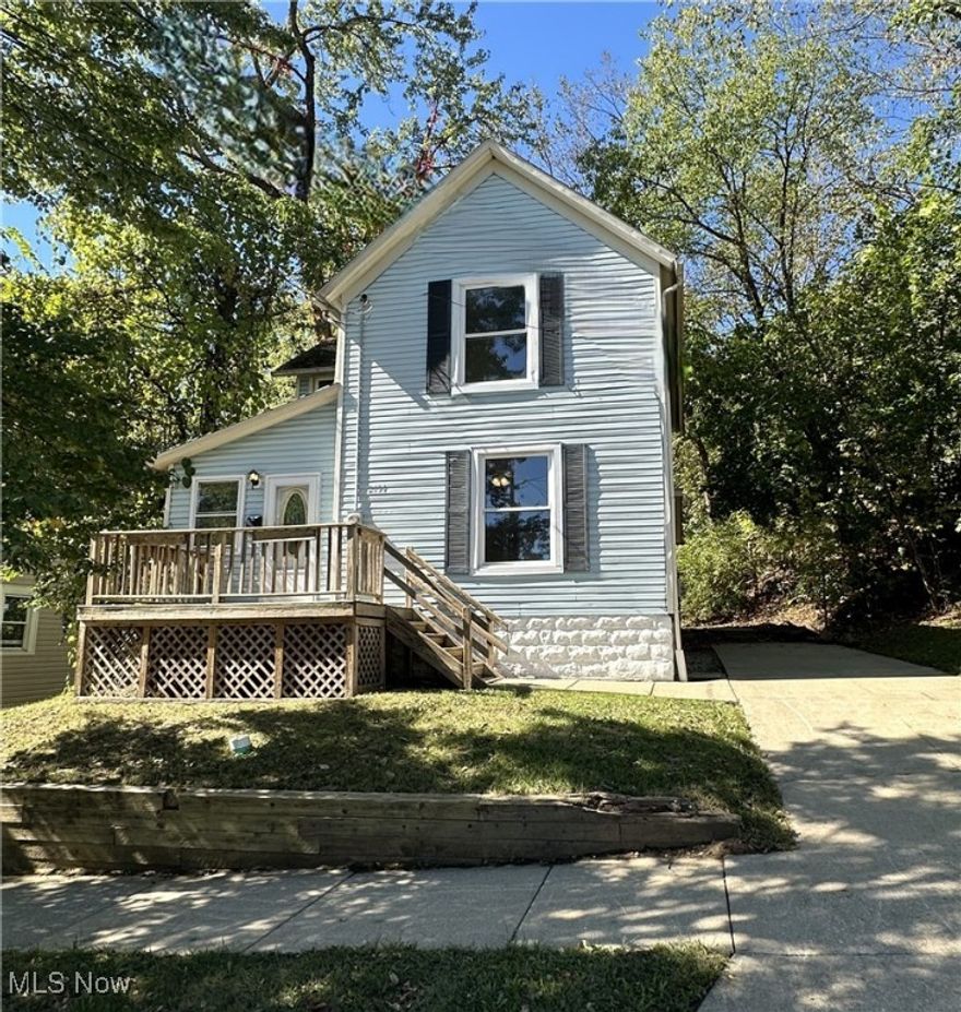 Must see! Perfect starter home for first-time buyers or great turn-key opportunity for investors. Immaculate & spacious 3 bedroom, 2 full bath colonial featuring 1ST FLOOR BEDROOM AND FULL BATH with tub & shower. Kitchen offers full size refrigerator & smooth top electric range/oven plus loads of cabinet space! Adjoining dining room, living room, and expansive front entry foyer complete the main floor.

Upper level features a spacious master bedroom, additional bedroom, full bath w/ soaking tub, and 2 hall storage closets.

Home offers freshly painted interior, neutral decor & lighted ceiling fans throughout. Other features include front deck, concrete drive, vinyl siding, updated windows, full basement w/ laundry hookup and separate room for additional storage/exercise equipment/etc.
Convenient rear entry from back covered deck is perfect for carrying in groceries or for direct access to the partially fenced backyard. Private lot at end of street. Forced air gas heat. Convenient access to local amenities, schools, shopping, and expressways.